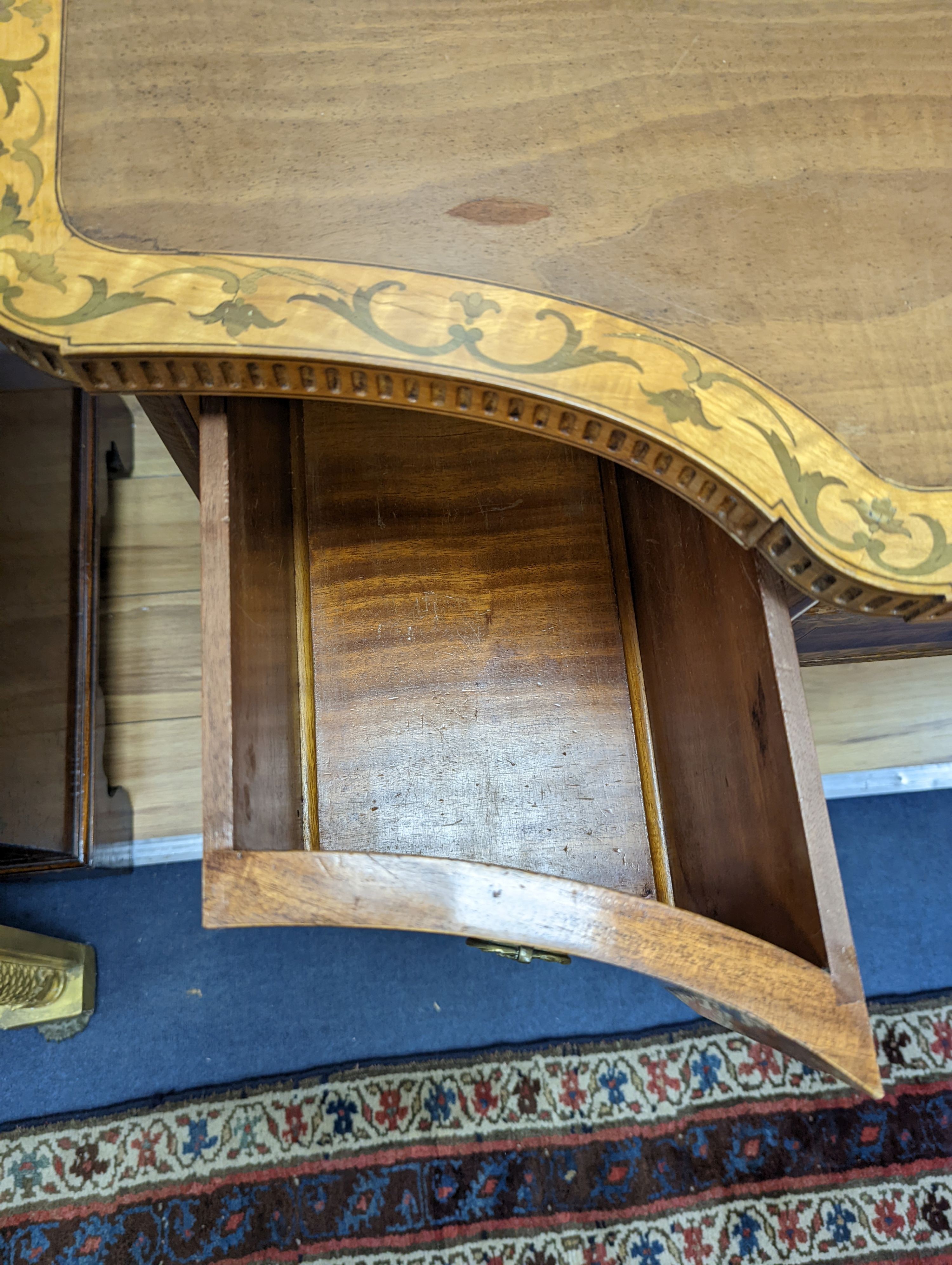 An early 20th century Sheraton style satinwood banded and marquetry inlaid mahogany breakfront sideboard, length 122cm, depth 58cm, height 82cm